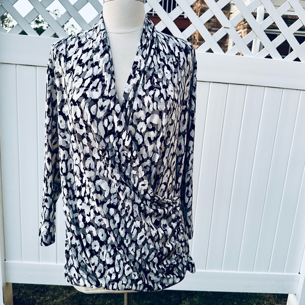Chaus New York Women’s Elegant Rich Black Faux Wrap Blouse 3/4 Sleeves NWT